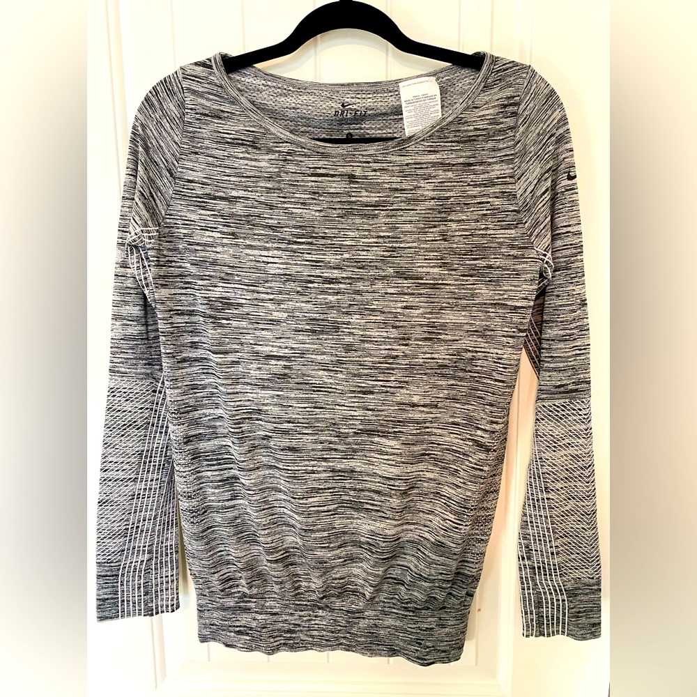 Nike Dri-Fit Epic Crew Long sleeve Knit Training Top Shirt size Small